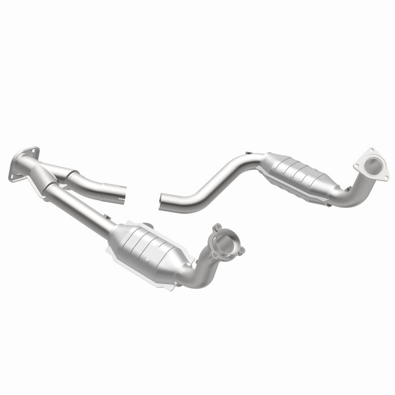 MagnaFlow Conv DF 03-06 Chevy SSR 5.3/6.0 OEM - DTX Performance