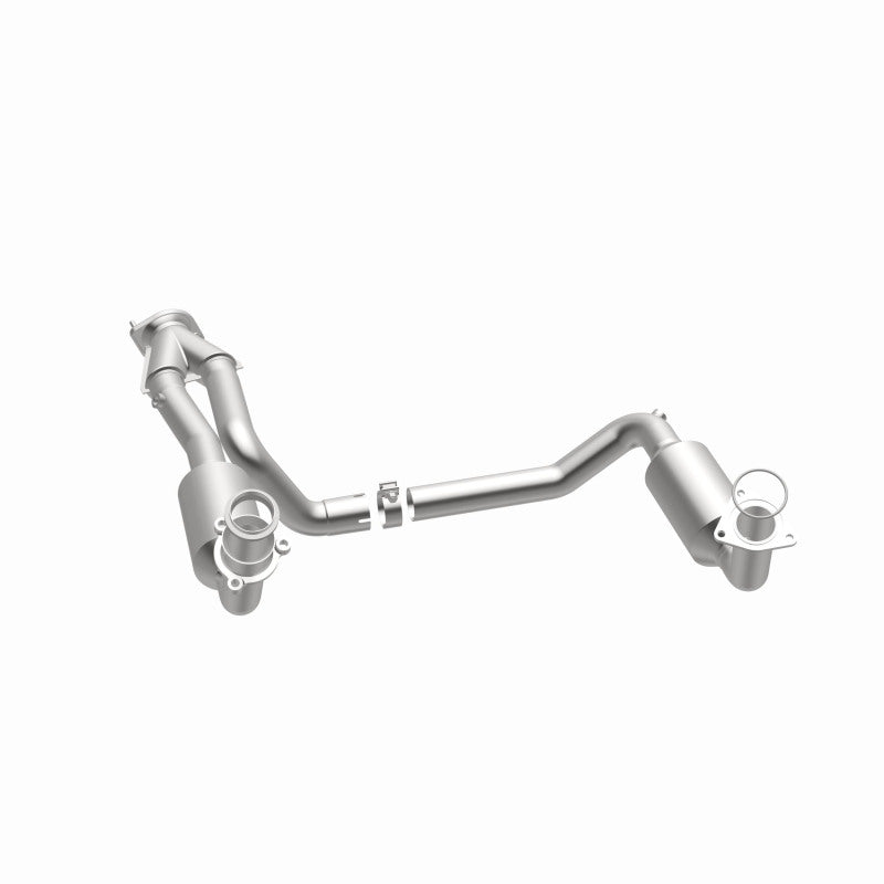 MagnaFlow Conv Direct Fit OEM 2005 GMC Sierra/Chevrolet Silverado 1500/Cadillac Escalade Underbody - DTX Performance