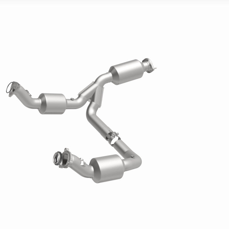 MagnaFlow 2021 Chevrolet Express 2500 4.3L Underbody Direct-Fit Catalytic Converter - DTX Performance