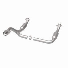 Load image into Gallery viewer, MagnaFlow Conv DF 06-09 Ford Explorer 4.6L Y-Pipe Assy/07-09 Explorer Sport Trac 4.6L - DTX Performance