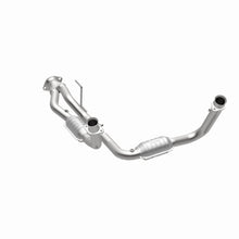 Load image into Gallery viewer, MagnaFlow Conv DF 05-06 Jeep Grand Cherokee 3.7L Y-Pipe Assembly - DTX Performance