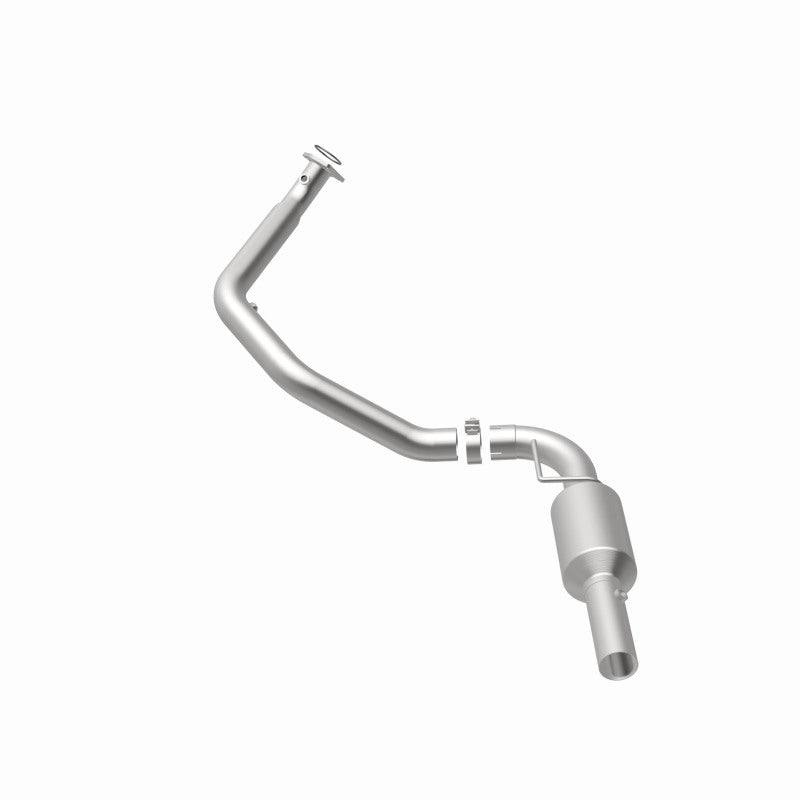 MagnaFlow 2009 Chevrolet Express 4500 V8 6.0L Left Underbody Catalytic Converter - DTX Performance