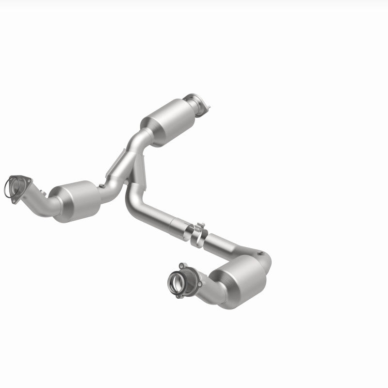 MagnaFlow 2021 Chevrolet Express 2500 4.3L Underbody Direct-Fit Catalytic Converter - DTX Performance