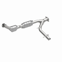 Load image into Gallery viewer, MagnaFlow Conv DF 03-04 Exped 4.6L Passenger Side OEM - DTX Performance