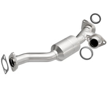 Load image into Gallery viewer, MagnaFlow Conv DF 01-03 Montero 3L Passenger Side Front OEM - DTX Performance