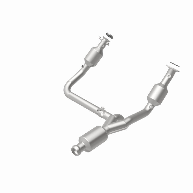 Magnaflow 14-15 Chevrolet Silverado 1500 5.3L Direct-Fit Catalytic Converter - DTX Performance