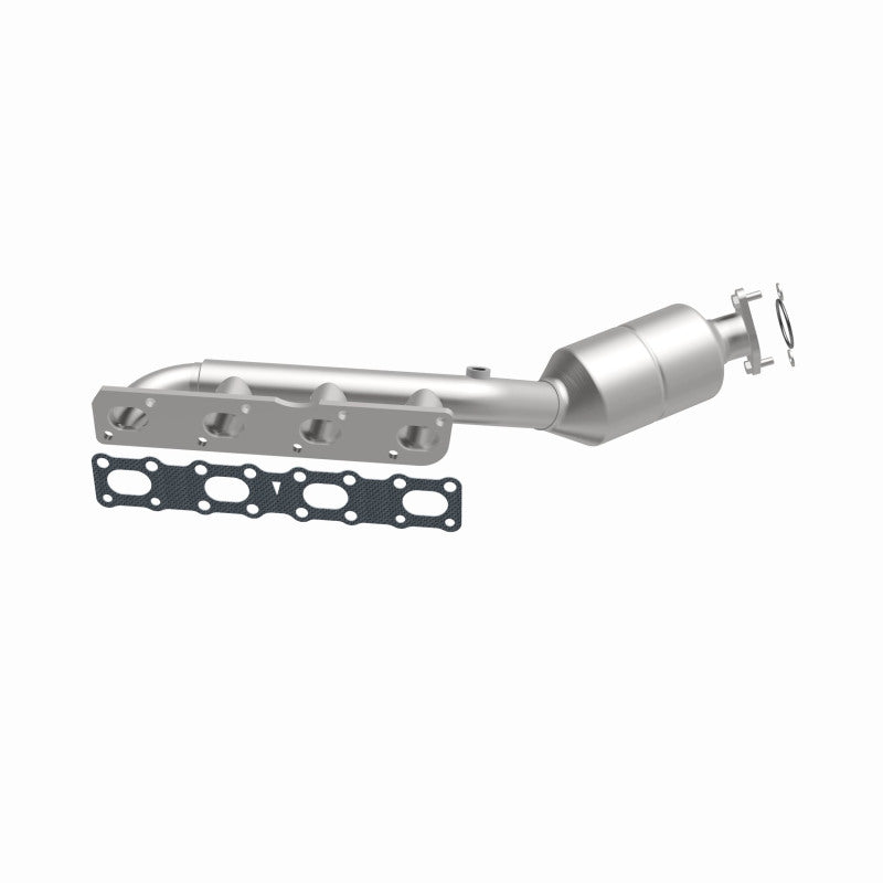 MagnaFlow Direct-Fit SS Catalytic Converter 04-06 Nissan Titan 5.6L V8 (California) - DTX Performance