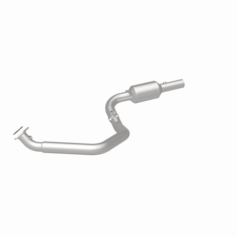 MagnaFlow 2009 Chevrolet Express 4500 V8 6.0L Left Underbody Catalytic Converter - DTX Performance