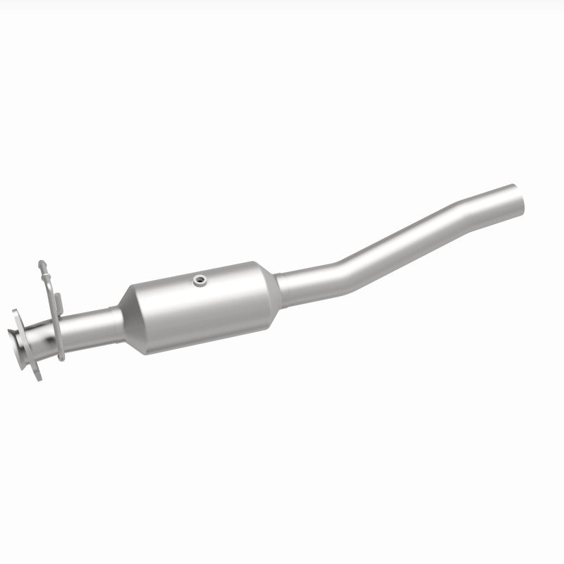 MagnaFlow 16-19 Ford F-53 V10 6.8L Underbody Direct-Fit Catalytic Converter - DTX Performance