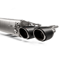 Load image into Gallery viewer, Akrapovic 2018+ Alfa Romeo Giulia Quadrifoglio Slip-On Line (Titanium) w/Titanium/Carbon Fiber Tips - DTX Performance