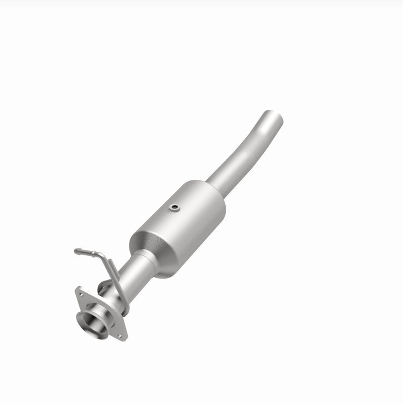 MagnaFlow 16-19 Ford F-650 V10 6.8L Underbody Direct Fit Catalytic Converter - DTX Performance