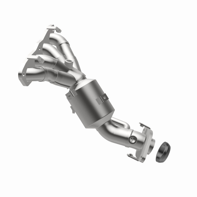 MagnaFlow OEM Grade 12-17 Toyota Prius C Federal / EPA Compliant Manifold Catalytic Converter - DTX Performance