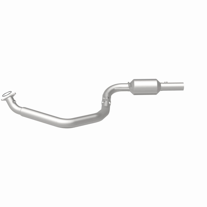 MagnaFlow 2009 Chevrolet Express 4500 V8 6.0L Left Underbody Catalytic Converter - DTX Performance