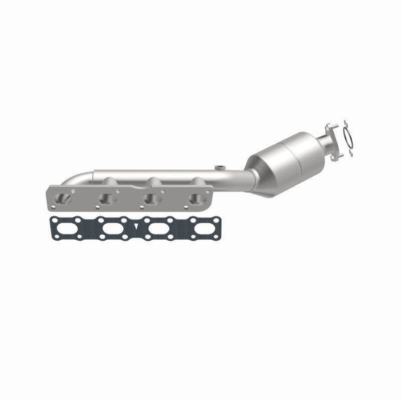 MagnaFlow Direct-Fit SS Catalytic Converter 04-06 Nissan Titan 5.6L V8 (California) - DTX Performance