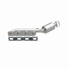 Load image into Gallery viewer, MagnaFlow Direct-Fit SS Catalytic Converter 04-06 Nissan Titan 5.6L V8 (California) - DTX Performance