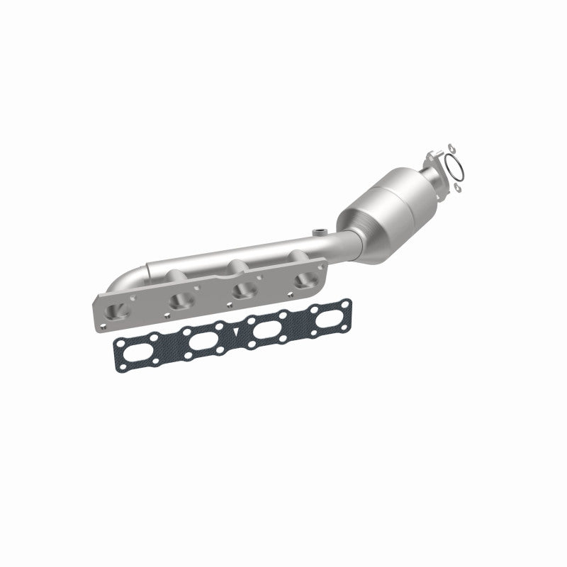 MagnaFlow Direct-Fit SS Catalytic Converter 04-06 Nissan Titan 5.6L V8 (California) - DTX Performance