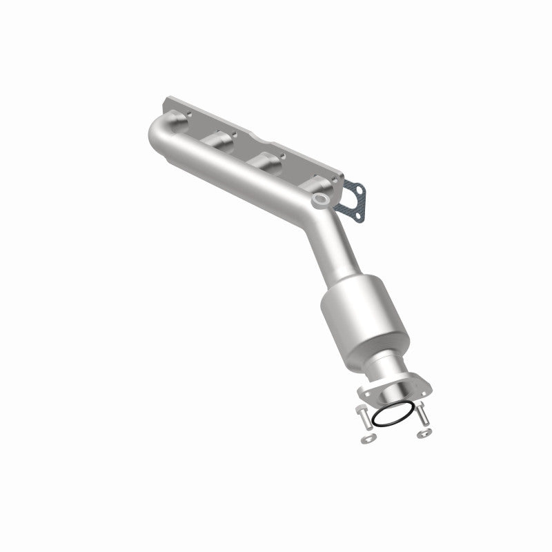 MagnaFlow Direct-Fit California Manifold Catalytic Converter 04-06 Nissan Titan 5.6L V8 - DTX Performance