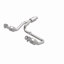 Load image into Gallery viewer, Magnaflow 14-15 Chevrolet Silverado 1500 5.3L Direct-Fit Catalytic Converter - DTX Performance