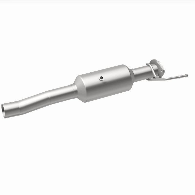 MagnaFlow 18-19 Ford F-450 Super Duty V10 6.8L Underbody Direct Fit Catalytic Converter - DTX Performance