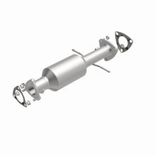 Load image into Gallery viewer, MagnaFlow California Grade Catalytic Converter Direct Fit 96-97 GMC Sonoma / Chevrolet S10 - DTX Performance