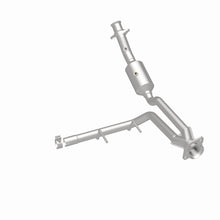 Load image into Gallery viewer, MagnaFlow 18-20 Ford F-150 V6 3.3L Right Underbody Direct-Fit Catalytic Converter - DTX Performance