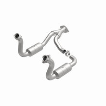 Load image into Gallery viewer, Magnaflow Conv DF 08-10 Ford F-250/F-250 SD/F-350/F-350 SD 5.4L/6.8L / F-450 SD 6.8L Y-Pipe Assembly - DTX Performance