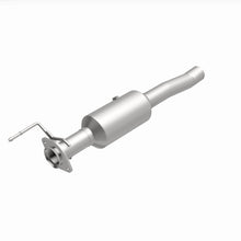 Load image into Gallery viewer, MagnaFlow 18-19 Ford F-450 Super Duty V10 6.8L Underbody Direct Fit Catalytic Converter - DTX Performance