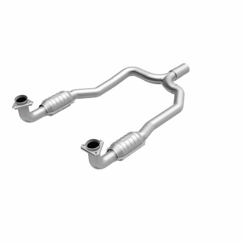 MagnaFlow Conv GM 49X6.5X4 2.25/3 - DTX Performance