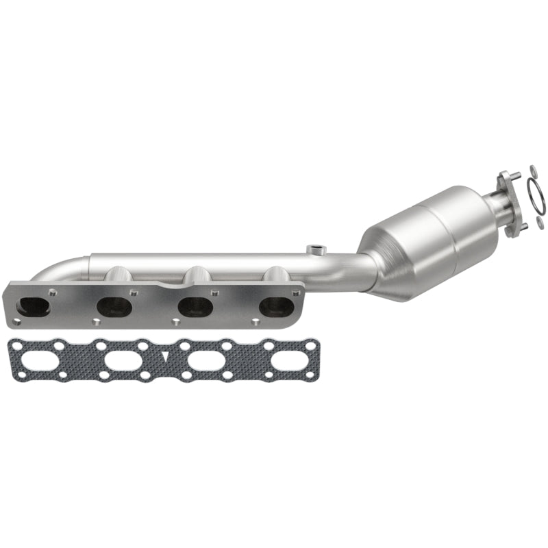 MagnaFlow Direct-Fit SS Catalytic Converter 04-06 Nissan Titan 5.6L V8 (California) - DTX Performance