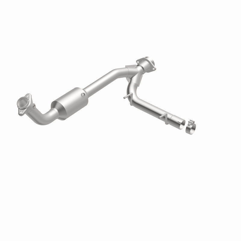 MagnaFlow Conv Direct Fit 05-06 Lincoln Navigator 5.4L w/ 3in Main Piping - DTX Performance