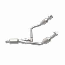 Load image into Gallery viewer, Magnaflow 14-15 Chevrolet Silverado 1500 5.3L Direct-Fit Catalytic Converter - DTX Performance