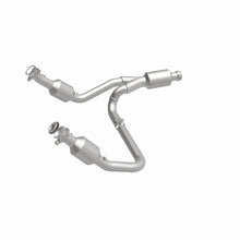 Load image into Gallery viewer, Magnaflow 14-15 Chevrolet Silverado 1500 5.3L Direct-Fit Catalytic Converter - DTX Performance