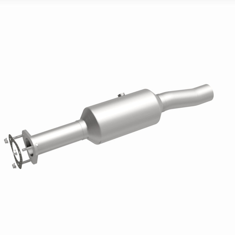 MagnaFlow 16-19 Ford E-450 Super Duty Base V10 6.8L Underbody Direct-Fit Catalytic Converter - DTX Performance