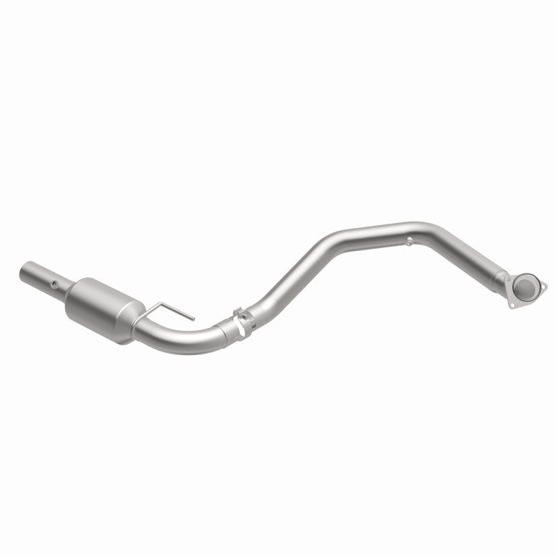 MagnaFlow 2009 Chevrolet Express 4500 V8 6.0L Left Underbody Catalytic Converter - DTX Performance