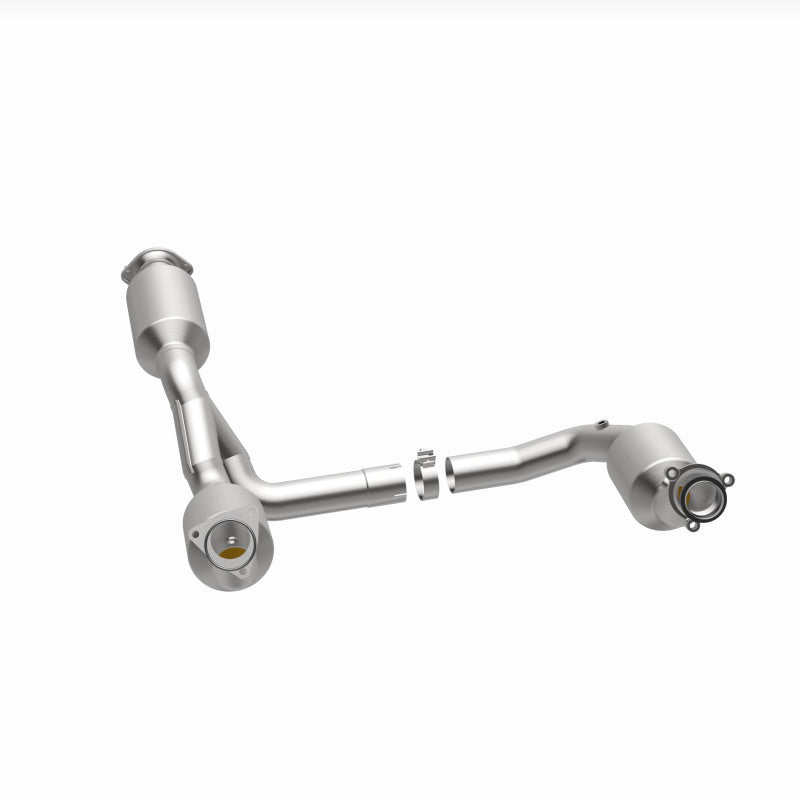 MagnaFlow 2021 Chevrolet Express 2500 4.3L Underbody Direct-Fit Catalytic Converter - DTX Performance