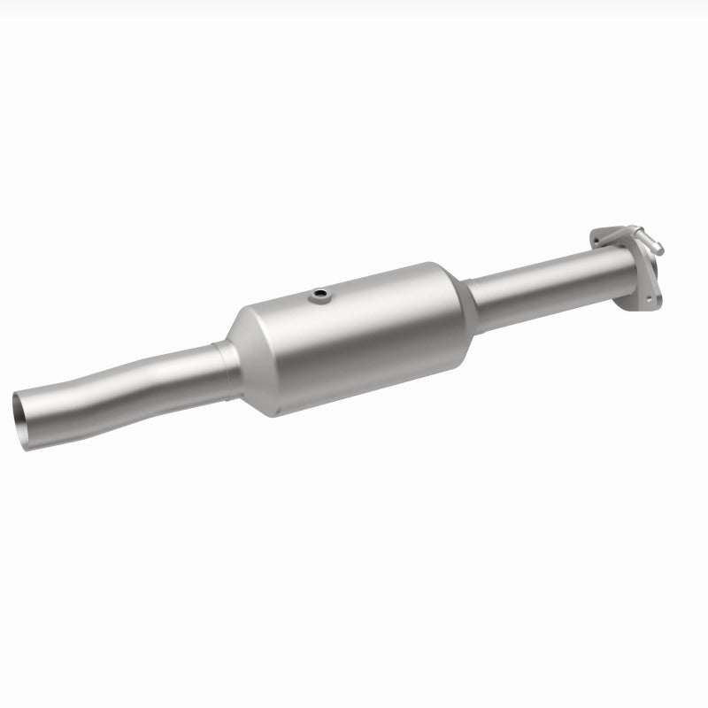 MagnaFlow 09-10 Ford F-550 Super Duty V10 6.8L Rear Underbody Direct Fit Catalytic Converter - DTX Performance