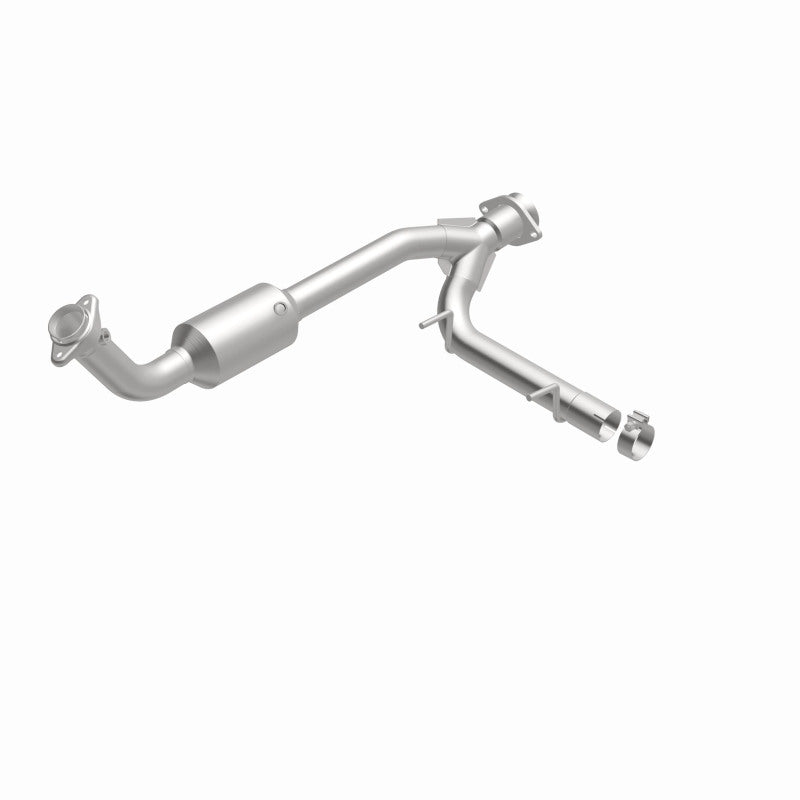 MagnaFlow Conv Direct Fit 05-06 Lincoln Navigator 5.4L w/ 3in Main Piping - DTX Performance