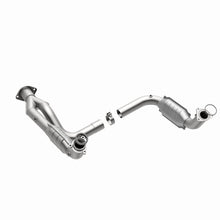 Load image into Gallery viewer, MagnaFlow Conv DF 07-09 Hummer Truck H2 Y-Pipe Assy - DTX Performance