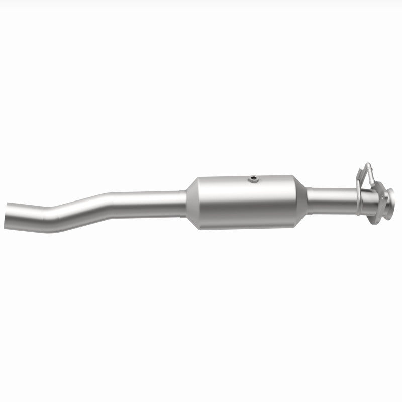 MagnaFlow 16-19 Ford F-650 V10 6.8L Underbody Direct Fit Catalytic Converter - DTX Performance