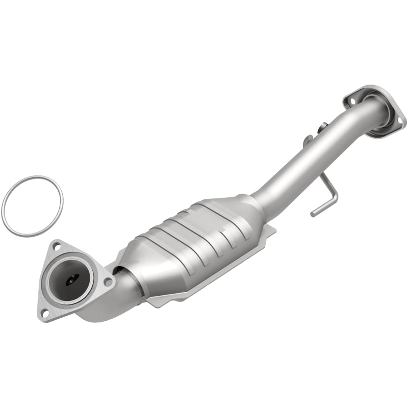 MagnaFlow Conv DF 02-06 Cadillac Escalade / 02-06 GM Yukon (Inc Denali)  6.0L P/S - DTX Performance