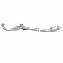 Load image into Gallery viewer, MagnaFlow 18-20 Honda Odyssey V6 3.5L OEM Underbody Single Grade Direct-Fit Catalytic Converter - DTX Performance