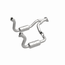 Load image into Gallery viewer, Magnaflow Conv DF 08-10 Ford F-250/F-250 SD/F-350/F-350 SD 5.4L/6.8L / F-450 SD 6.8L Y-Pipe Assembly - DTX Performance