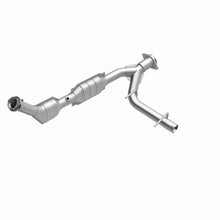 Load image into Gallery viewer, MagnaFlow Conv DF 03-04 Exped 4.6L Passenger Side OEM - DTX Performance