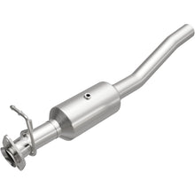 Load image into Gallery viewer, MagnaFlow 16-19 Ford F-53 V10 6.8L Underbody Direct-Fit Catalytic Converter - DTX Performance