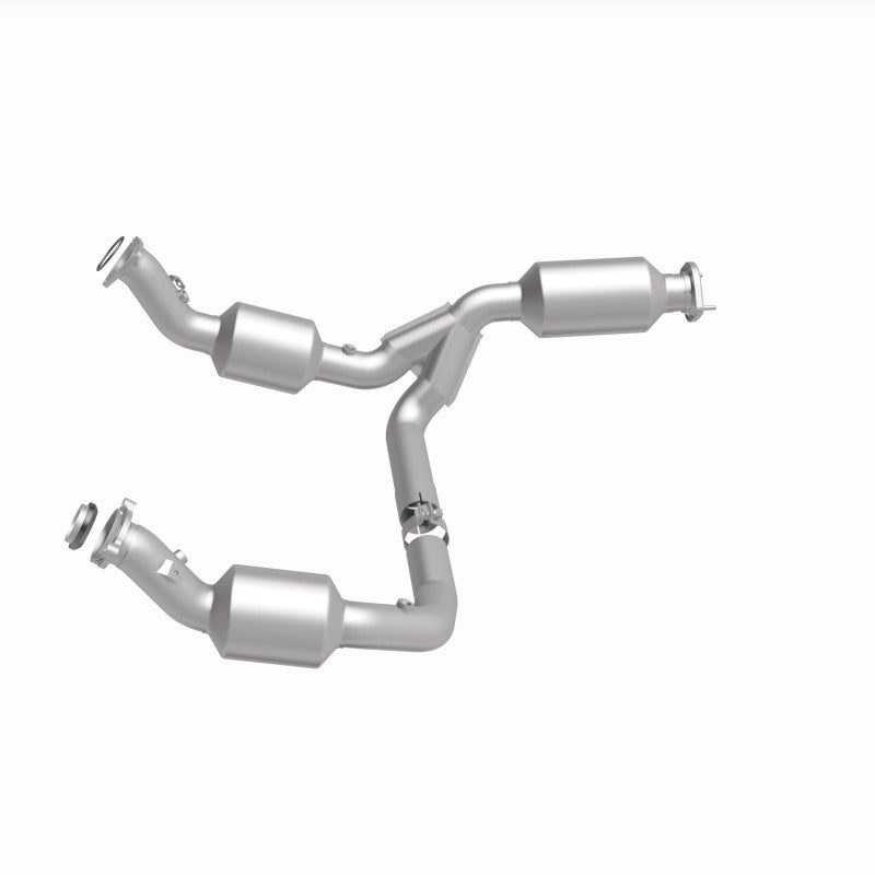 MagnaFlow 2021 Chevrolet Express 2500 4.3L Underbody Direct-Fit Catalytic Converter - DTX Performance