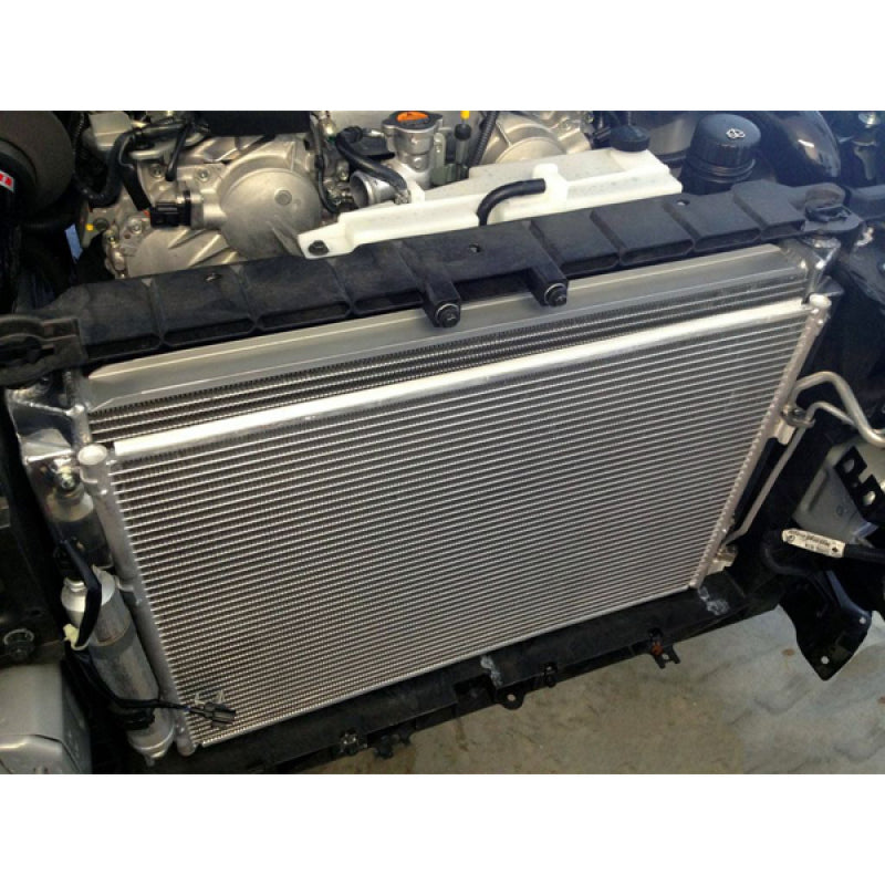 Mishimoto 09+ Nissan 370Z Manual Radiator - DTX Performance